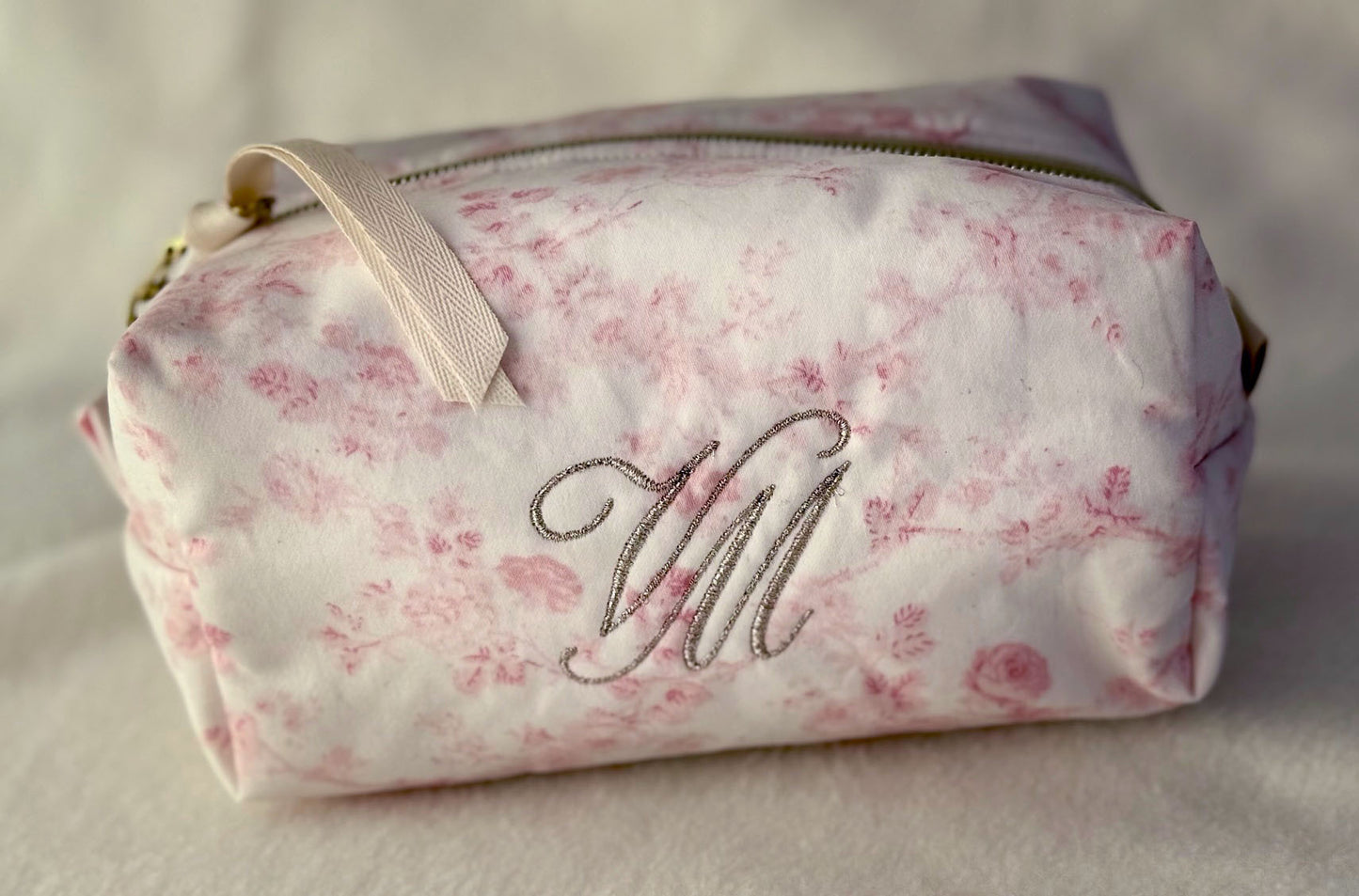 Pochette fleurie personnalisée