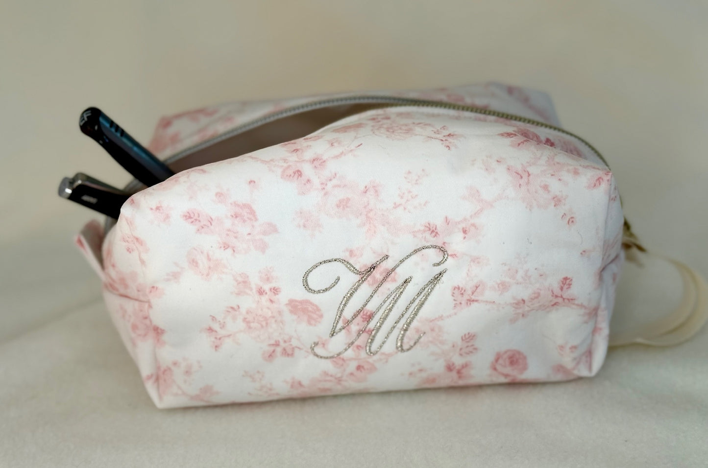 Pochette fleurie personnalisée